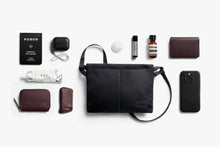 Load image into Gallery viewer, Laneway Sacoche 3.5 liters - CVRGRM