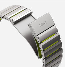 Load image into Gallery viewer, UNIQ Strova Flex Hybrid Stainless Steel Apple Watch Strap