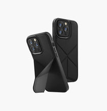 Load image into Gallery viewer, Uniq Transforma (MagClick™) for iPhone 15 Pro Max - Black - CVRGRM