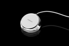 Load image into Gallery viewer, Momax Q.Dock Crystal Fast Wireless Charger - CVRGRM