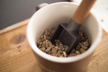 Load image into Gallery viewer, HMM (cast iron, walnut wood, teflon) - Sqoop - CVRGRM