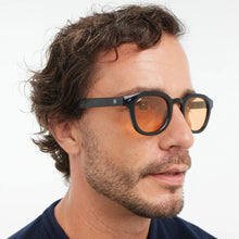 Load image into Gallery viewer, Barner Sun Glasses/ ANDY Glossy - Black Orange - CVRGRM
