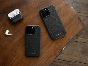 GRAMS28 121 MagSafe Pebbled Leather Case | iPhone 16 Pro - Black