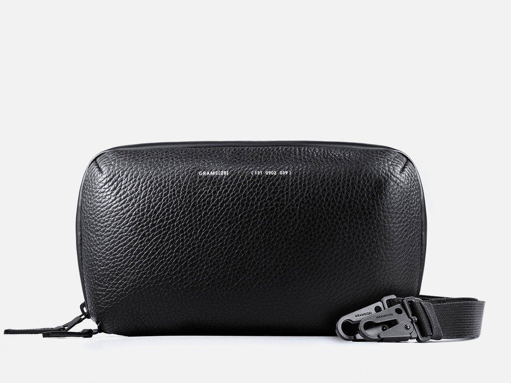 GRAMS28 131 Essential Pouch - Black