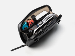 GRAMS28 131 Essential Pouch - Black