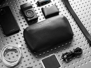 GRAMS28 131 Essential Pouch - Black
