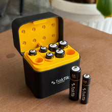 Load image into Gallery viewer, Taktik Powerpods Batteries With Charger | USB-C Charging Port | 4x AA (350mAh) + 4x AAA (250mAh) Lithium Battery - Black
