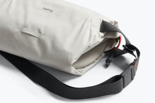 Load image into Gallery viewer, Lite Sling 7liter - Chalk (Leather Free)
