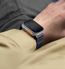 Load image into Gallery viewer, Uniq Revix-Leather &amp; Silicone Style Reversible Magnetic Premium Edition (49/45/44/42mm) - Prussian/Mist Blue
