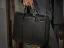 Load image into Gallery viewer, GRAMS28 176 Essential Briefcase - Black
