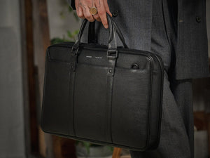 GRAMS28 176 Essential Briefcase - Black