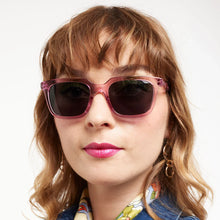 Load image into Gallery viewer, Barner Sun Glasses/ HOLLY Glossy - Blush
