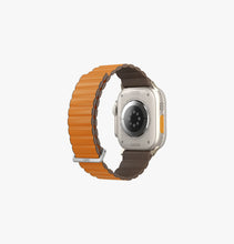 Load image into Gallery viewer, Uniq Revix-Leather &amp; Silicone Style/ Reversible Magnetic Premium Edition(49/45/44/42mm)-Orange/Khaki
