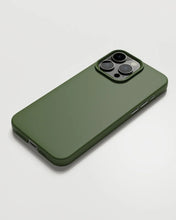 Load image into Gallery viewer, Nudient Thin Case MagSafe  for  ( iPhone 15 Pro )-Green
