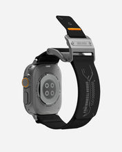 Load image into Gallery viewer, Aulumu A11 Mag Buckle Slim Band for Apple Watch Series- Silver
