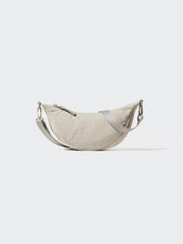 Load image into Gallery viewer, UNIQLO Round Ultra Mini Bag - Black
