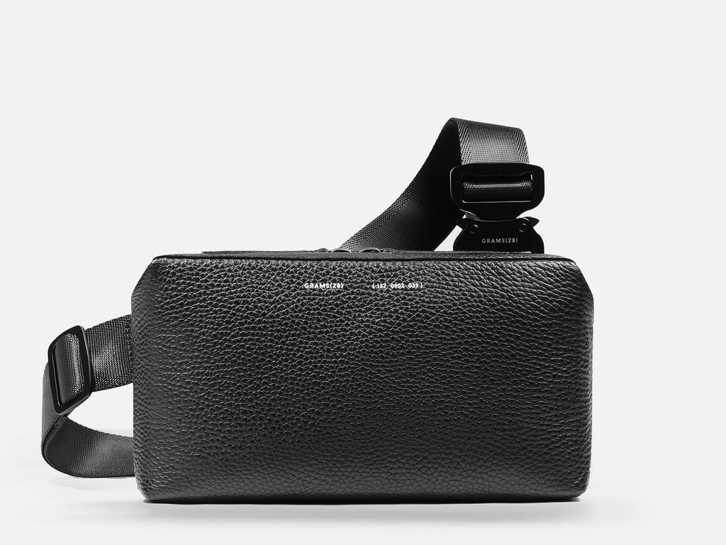 GRAMS28 157 Essential Sling - Black