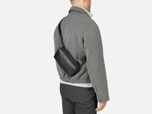 Load image into Gallery viewer, GRAMS28 157 Essential Sling - Black

