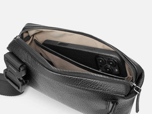 GRAMS28 157 Essential Sling - Black