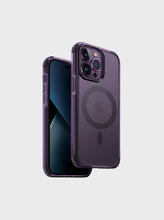 Load image into Gallery viewer, Uniq Combat  (MagClick™ Magnetic Charging Compatible) 14 Pro - Purple

