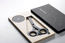 Load image into Gallery viewer, HMM (stainless steel, teflon,aluminum) - Scissors Black
