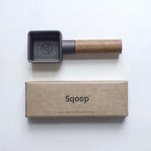 Load image into Gallery viewer, HMM (cast iron, walnut wood, teflon) - Sqoop
